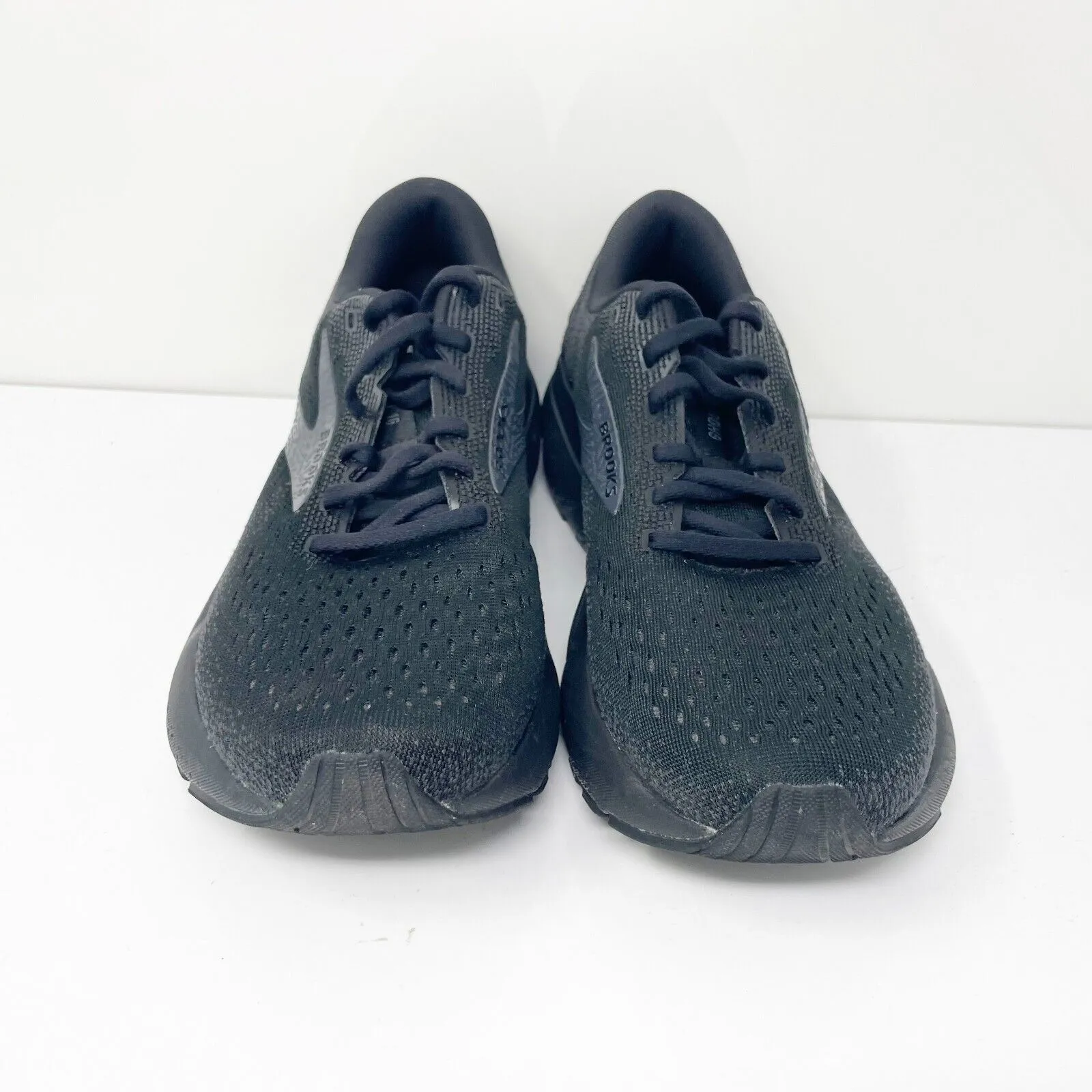 Brooks Womens Ghost 16 1204072A020 Black Running Shoes Sneakers Size 10 2A