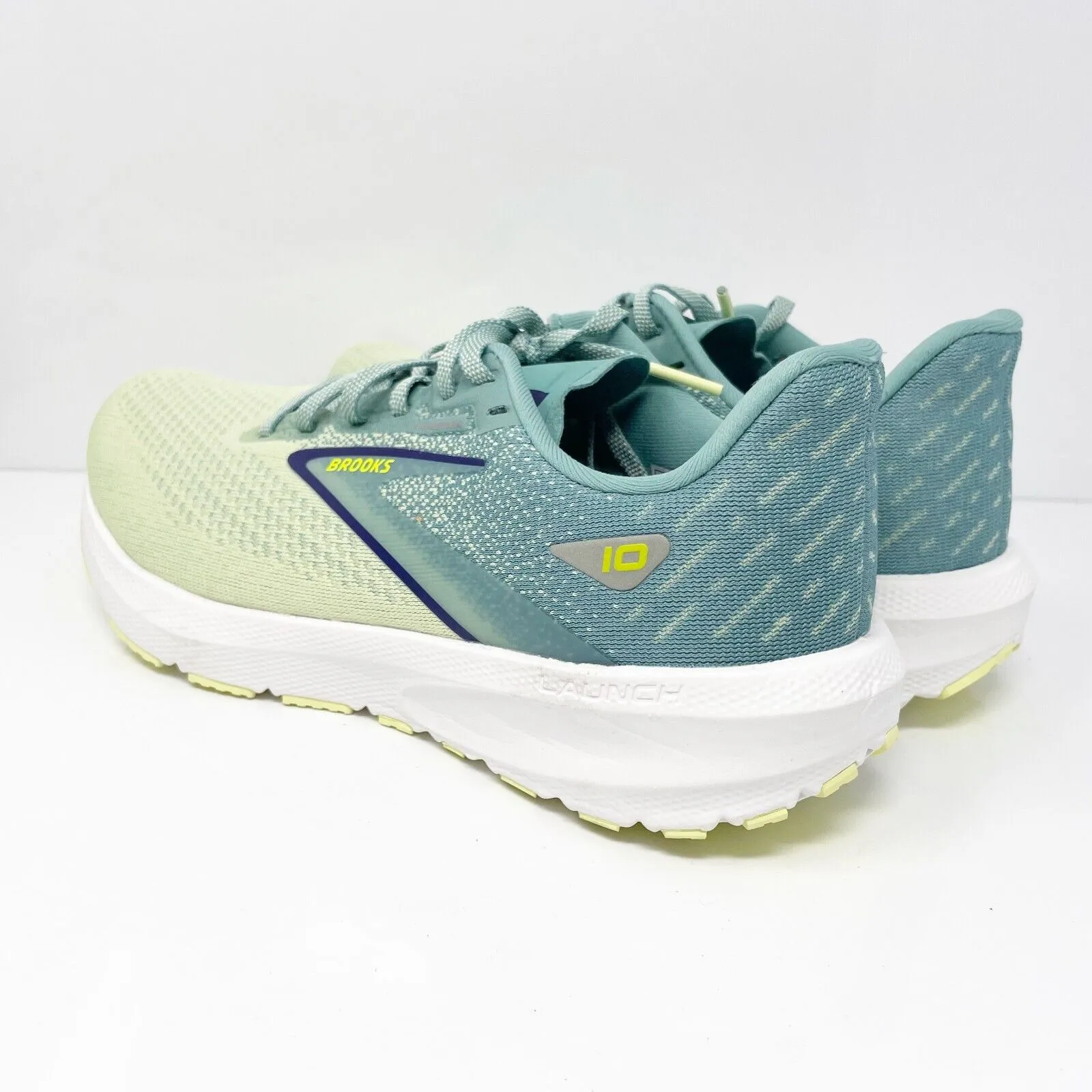 Brooks Womens Launch 10 1203981B718 Green Running Shoes Sneakers Size 10 B