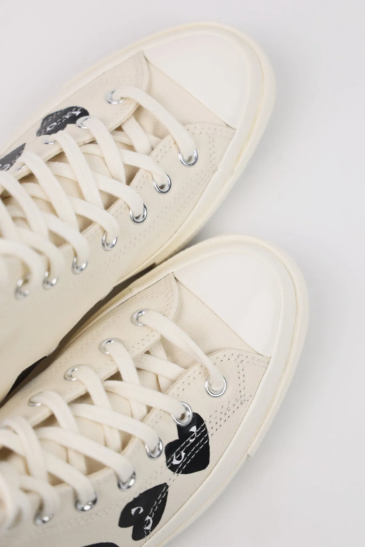 CdG PLAY x Converse Chuck Taylor Hi - White/Black Hearts