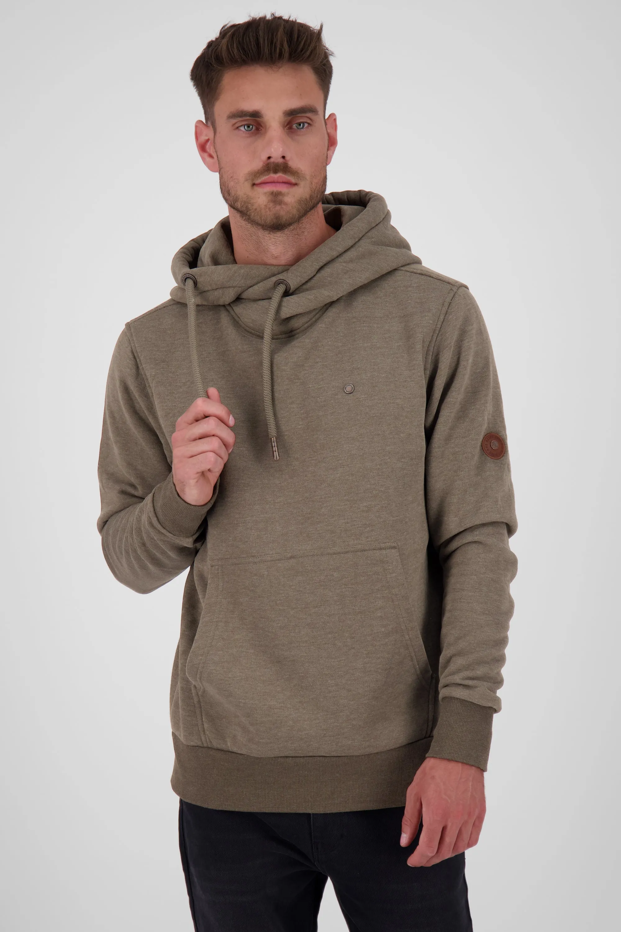 Cooless und Komfort in dem Hoodie JohnsonAK A für Herren vereint Braun