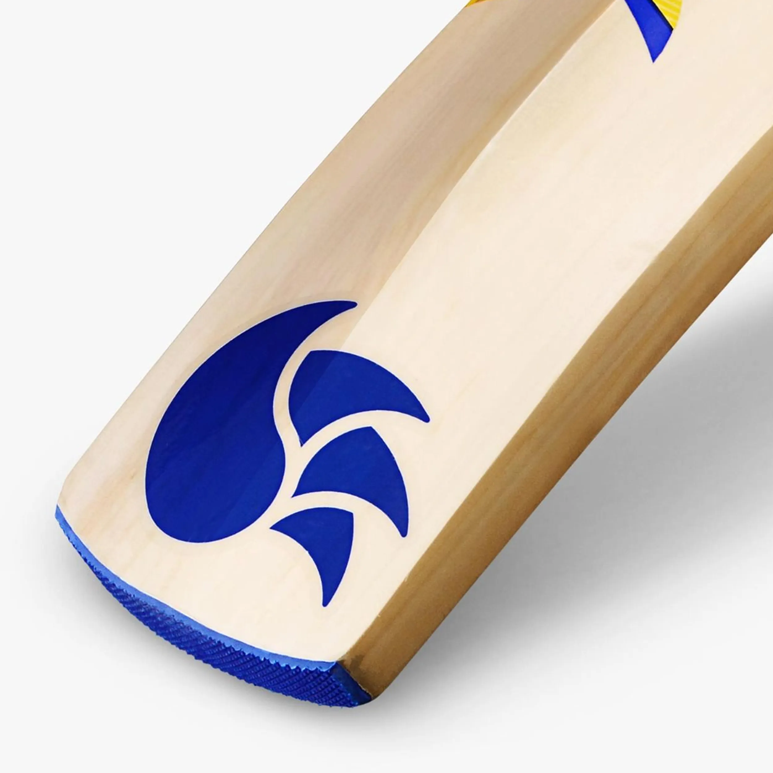 DSC Bravado 88 Kashmir Willow Cricket Bat -SH