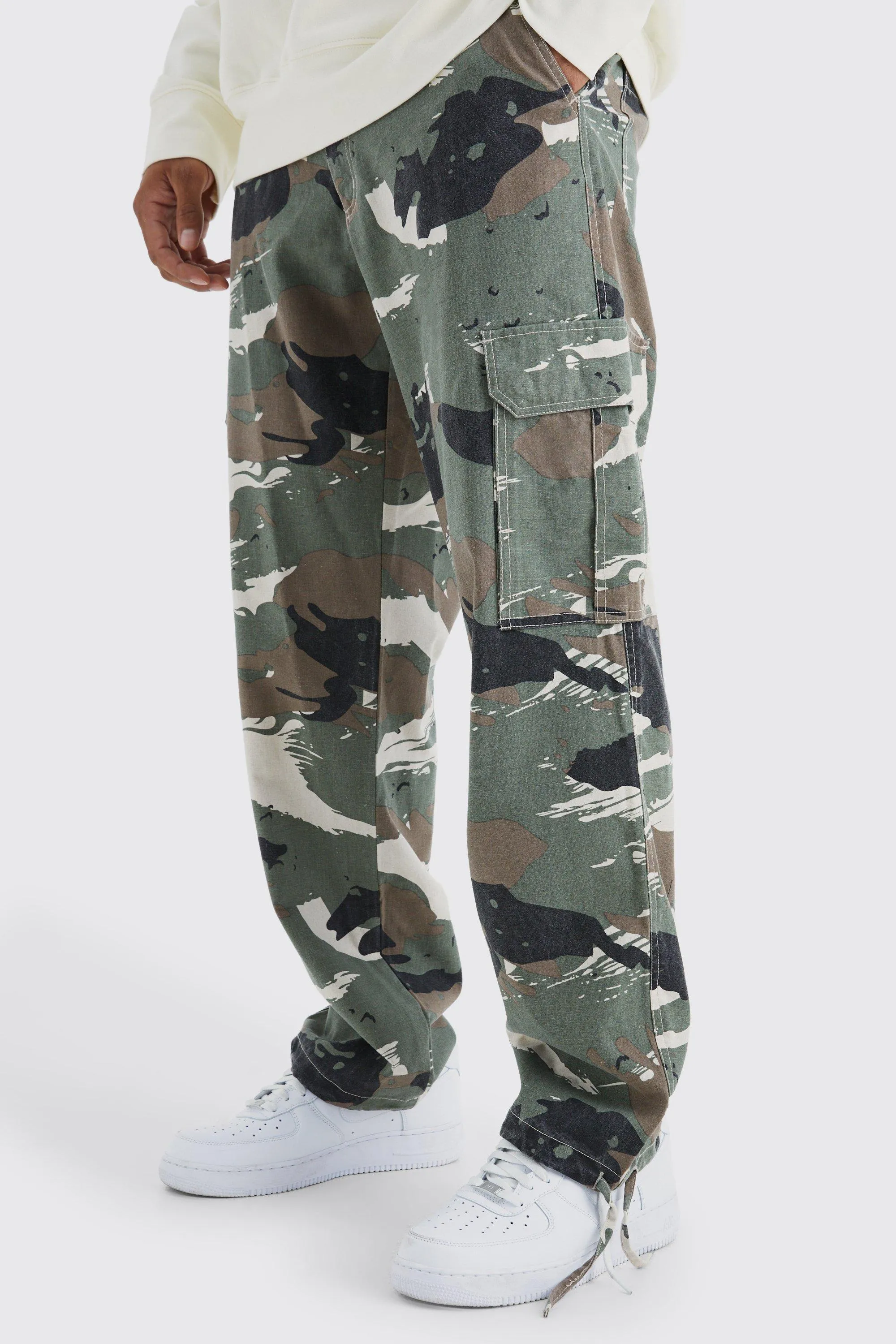 Fixed Waist Relaxed Camo Cargo Pants