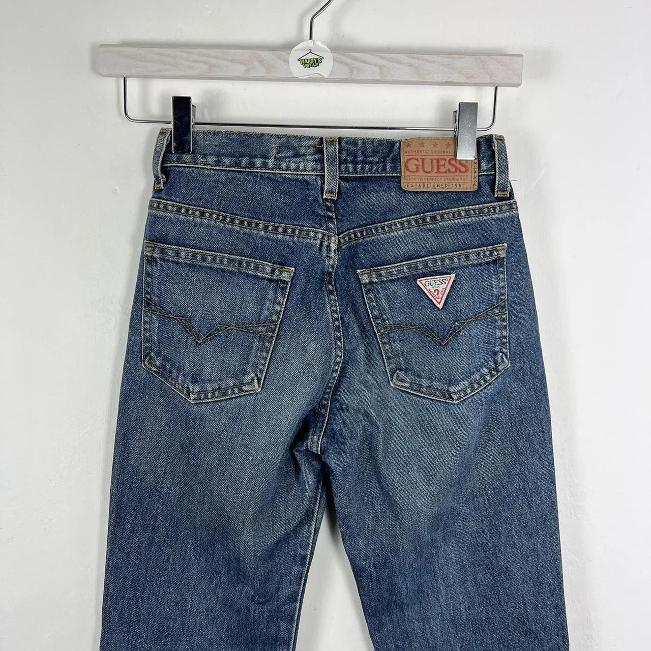 Guess denim blue jeans 25
