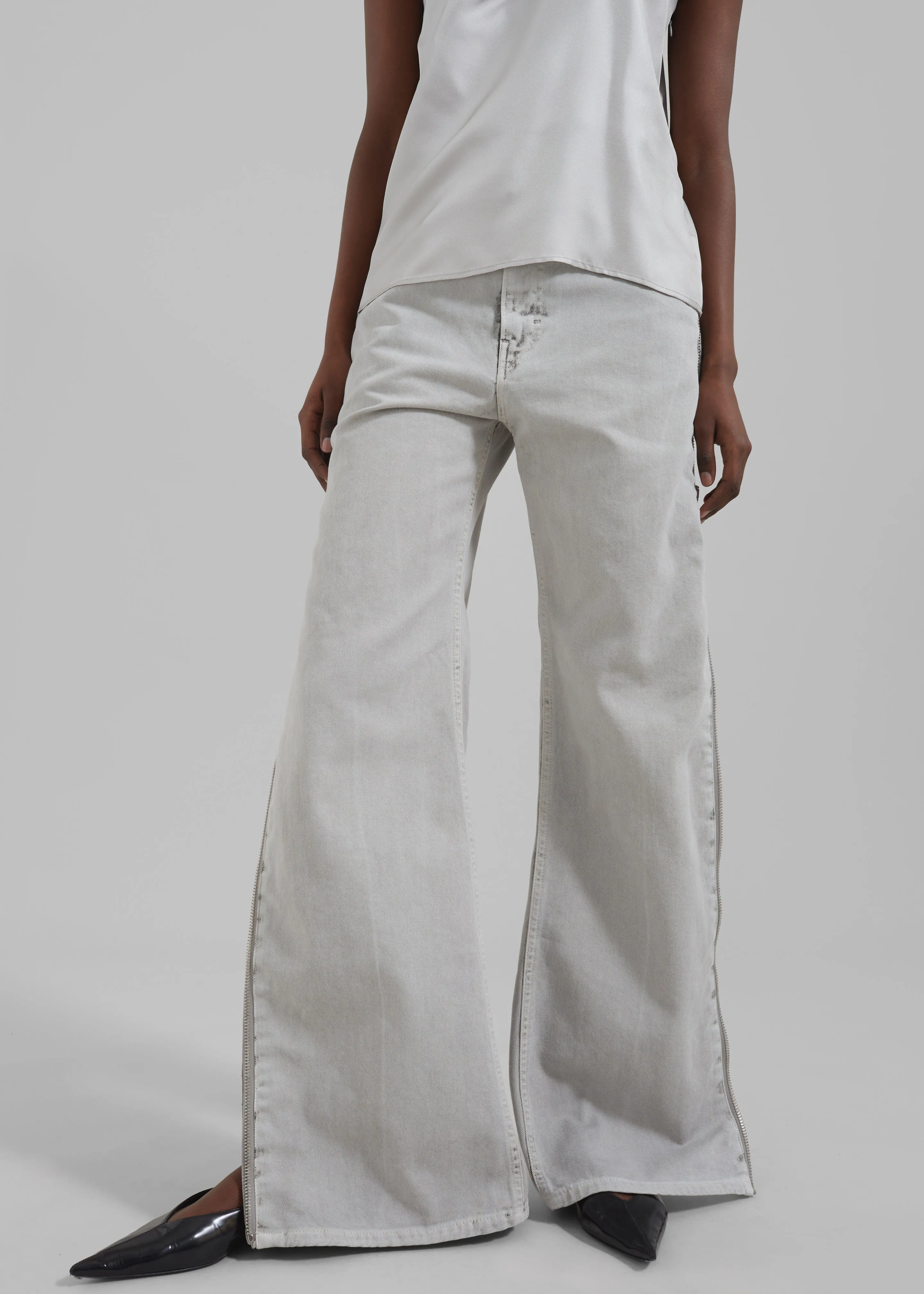 Haikure Triumph Jeans - Shifting Grey