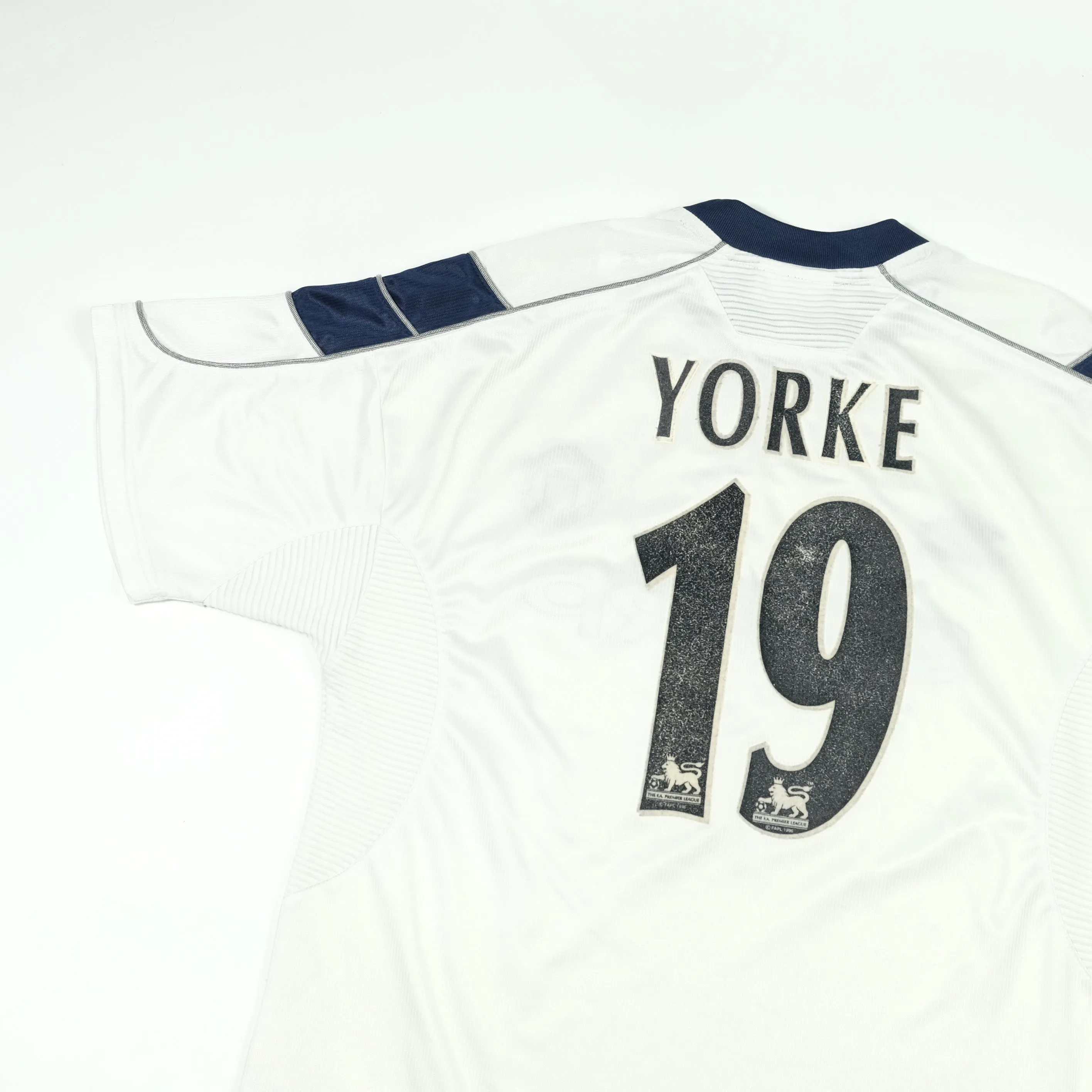 Manchester United Yorke 1999/2000 Umbro Third Football Shirt Medium
