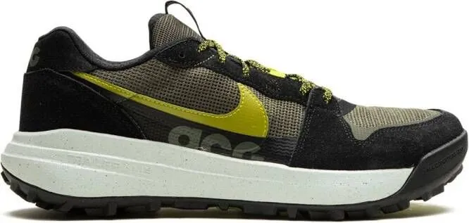 Nike ACG Lowcate sneakers Green