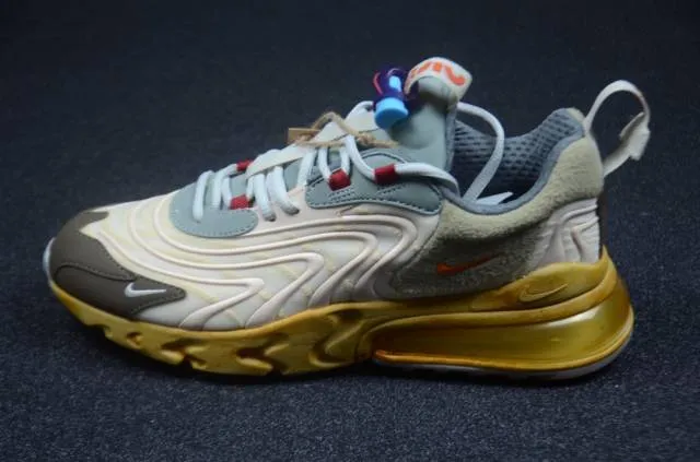 Nike air max 270 react eng travis scott cactus trails