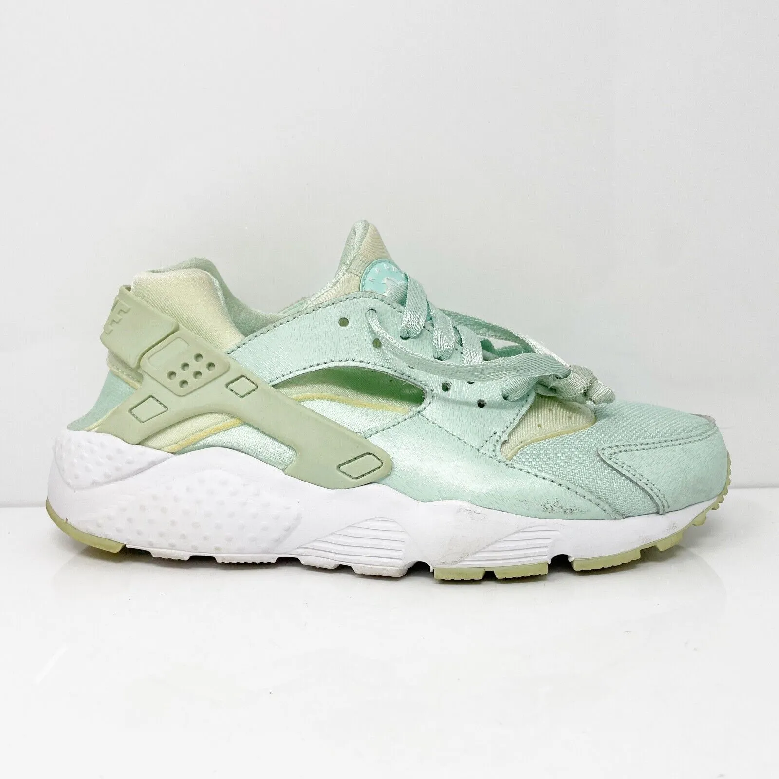 Nike Girls Air Huarache Run SE 904538-300 Green Running Shoes Sneakers Size 7Y