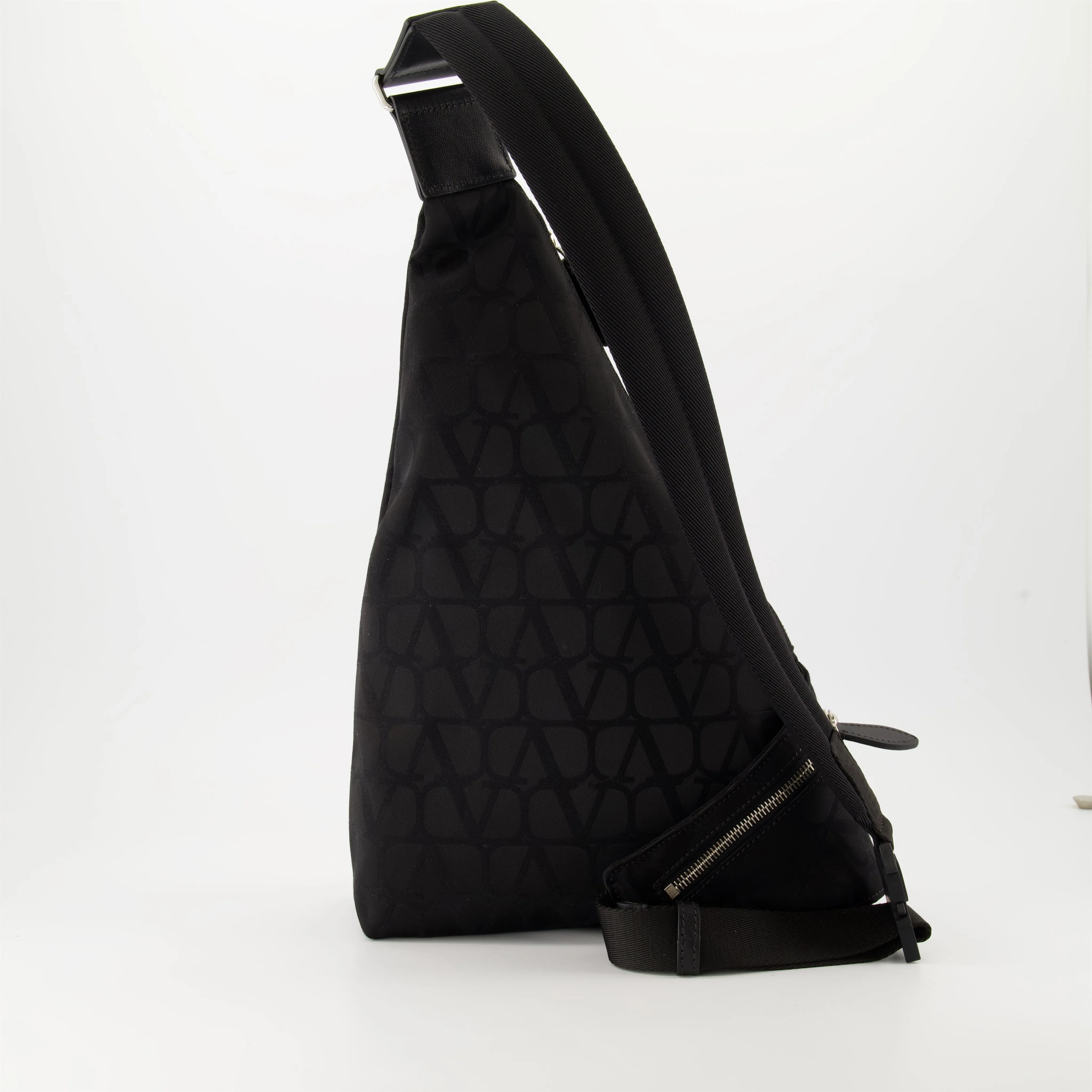 Nylon crossbody bag in sleek black