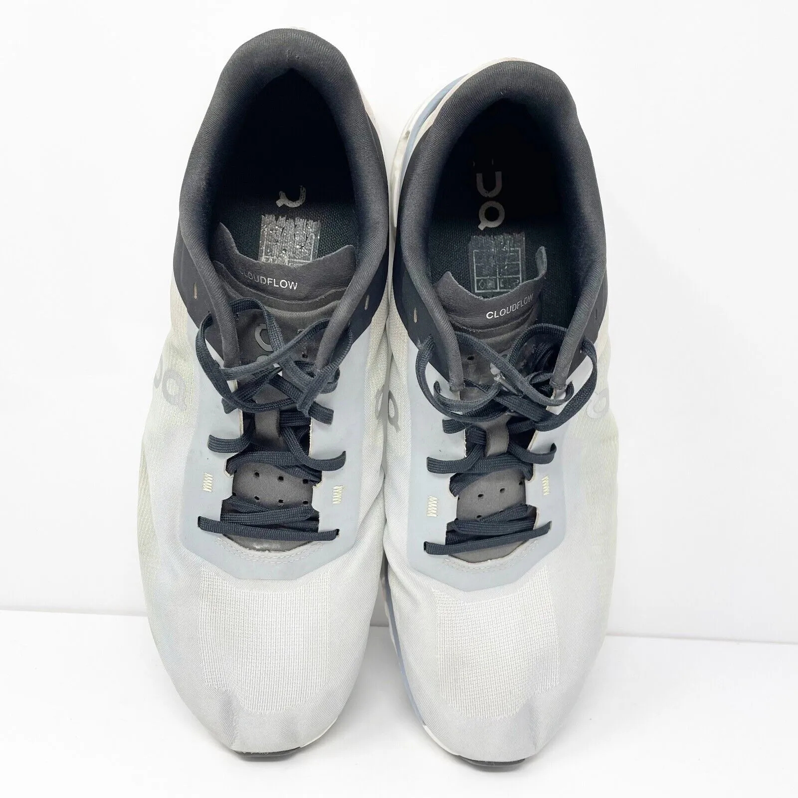 On Mens Cloudflow Gray Running Shoes Sneakers Size 11.5