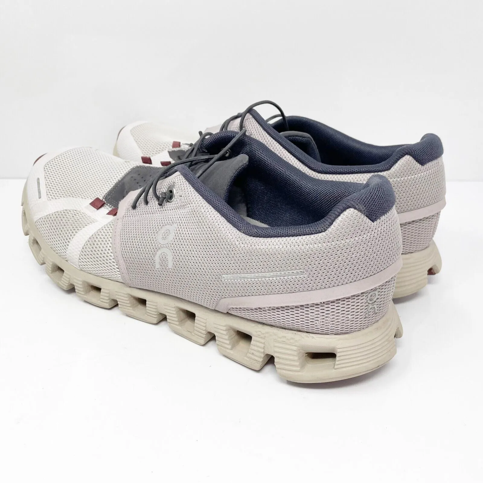 On Womens Cloud 5 White Running Shoes Sneakers Size 11