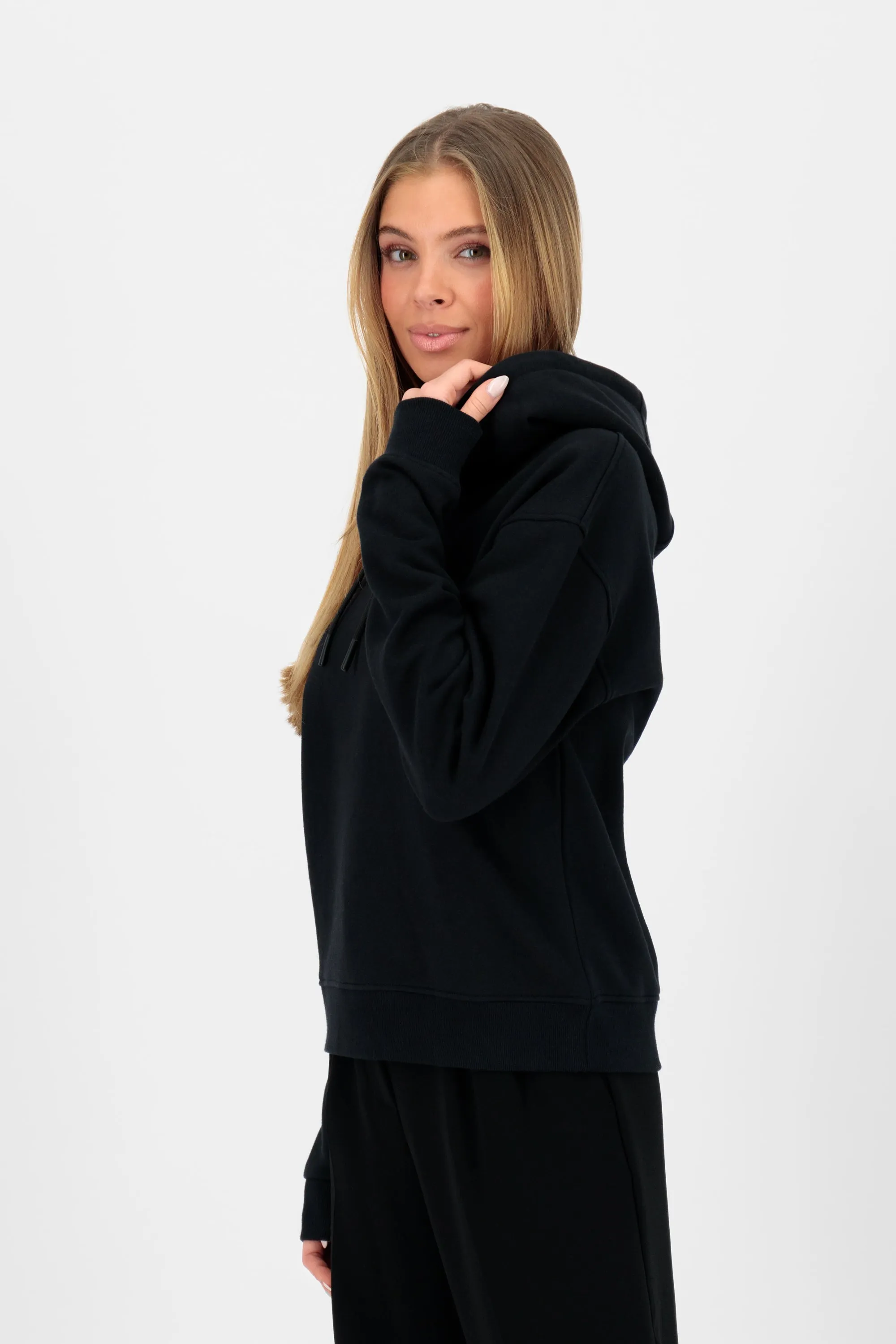 ThaneeAK A Hoodie Schwarz