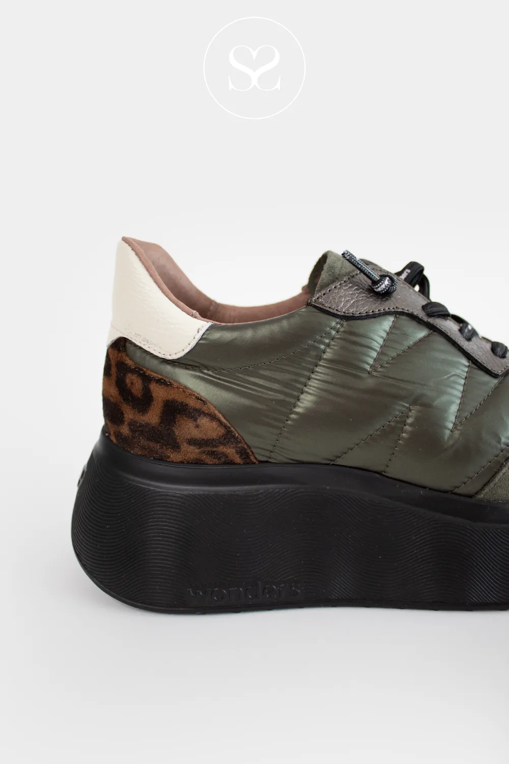 WONDERS A-3610 KHAKI & LEOPARD CHUNKY PULL ON TRAINERS